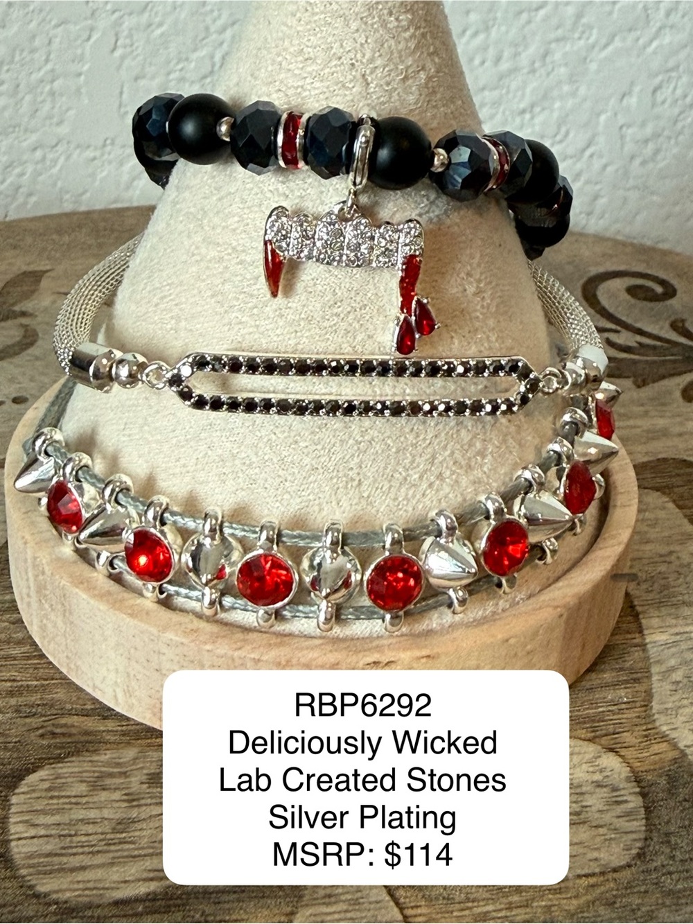 Bomb Party RBP6292 “Deliciously Wicked” Halloween Bracelet Stack 🖤❤️